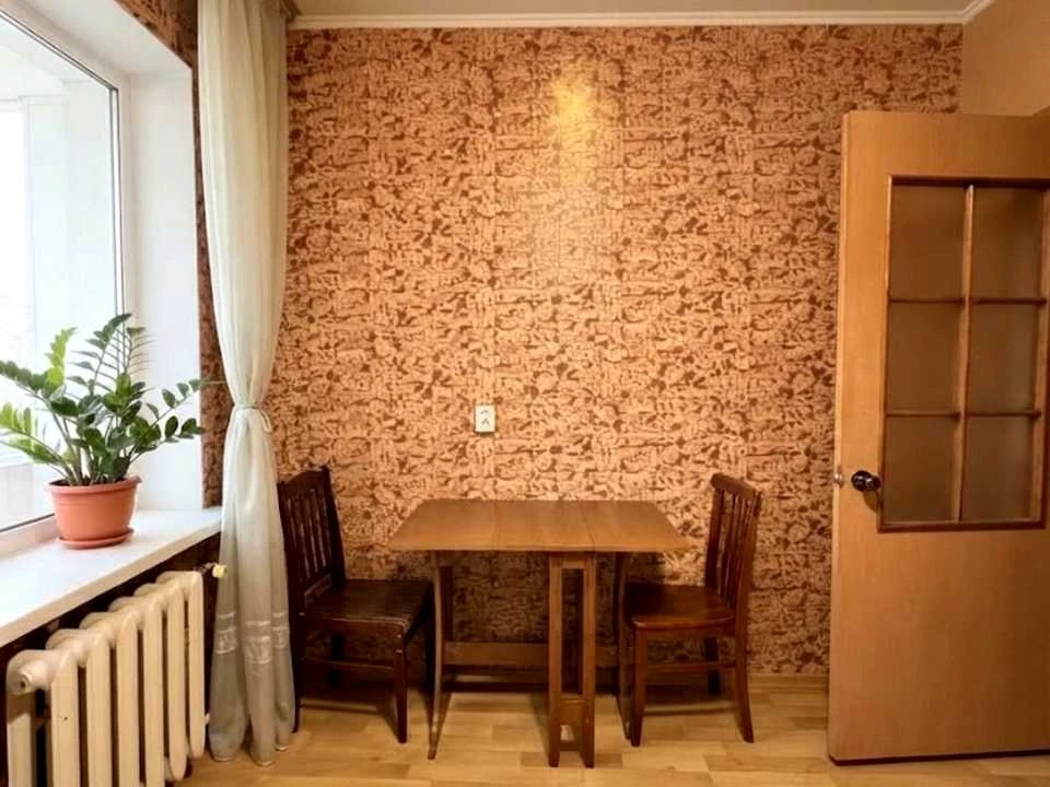 One-room apartment. Kyiv, Dragomannova St.