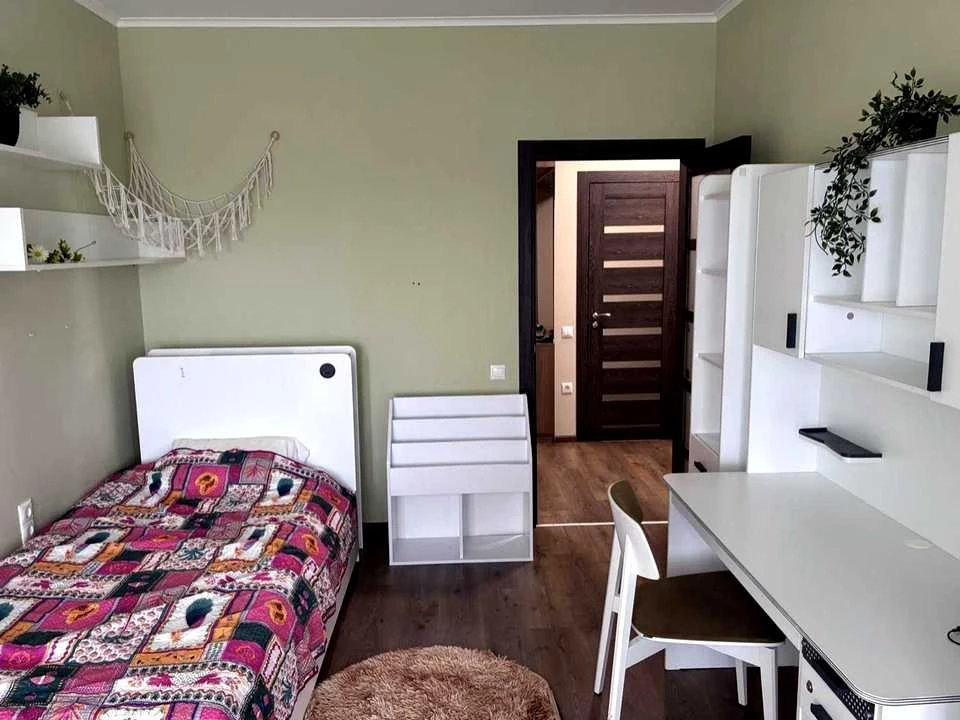 Apartment. Kyiv, Приладний пров.