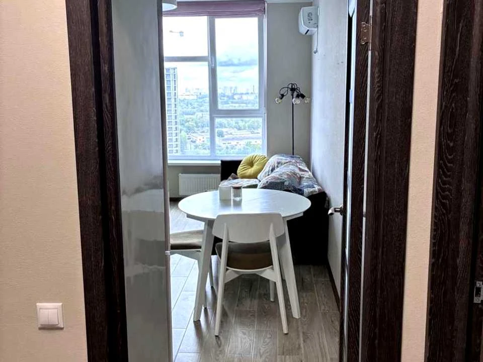 Apartment. Kyiv, Приладний пров.