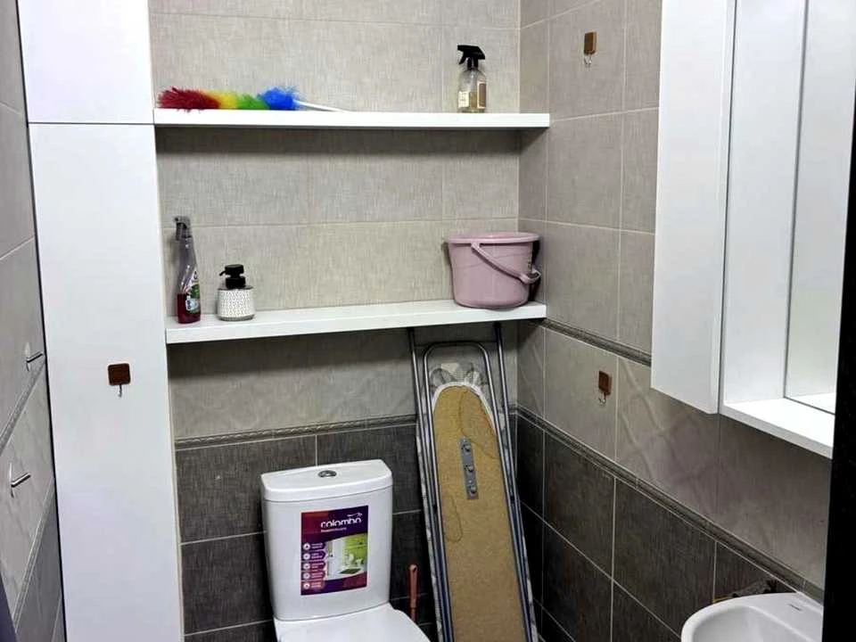 Apartment. Kyiv, Приладний пров.