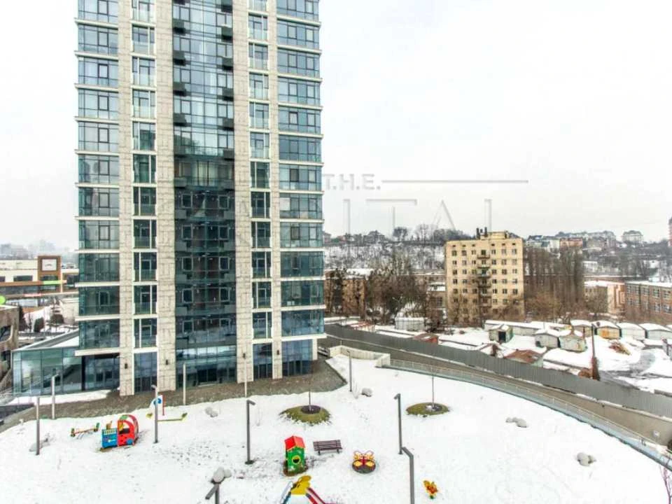 Квартира. Киев, улица Андрея Верхогляда