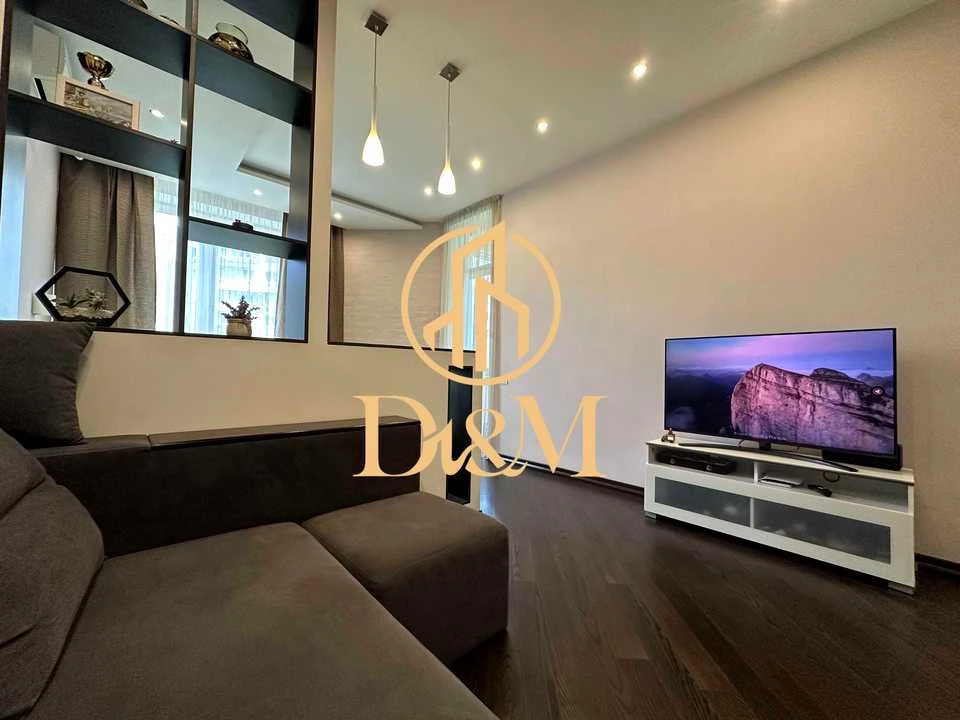 2-room apartment. Kyiv, Mokra St.