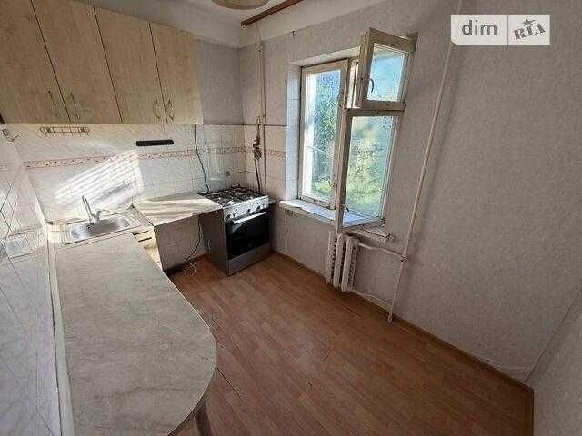For sale, two-room apartment at Lesya Kurbas 18, Sviatoshynskyi.
