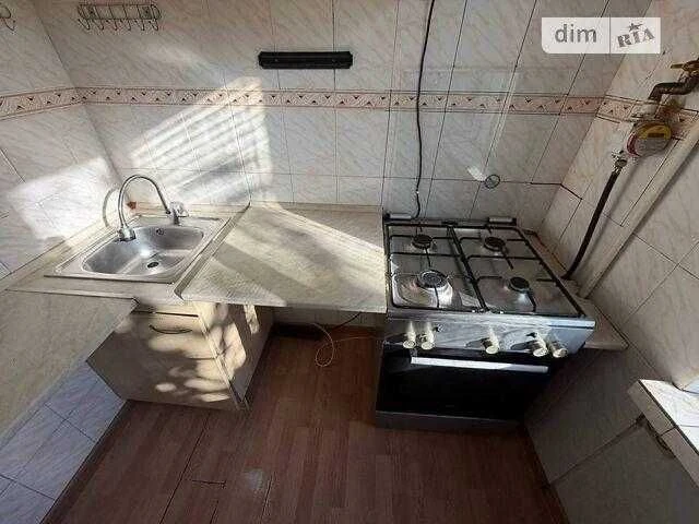 For sale, two-room apartment at Lesya Kurbas 18, Sviatoshynskyi.