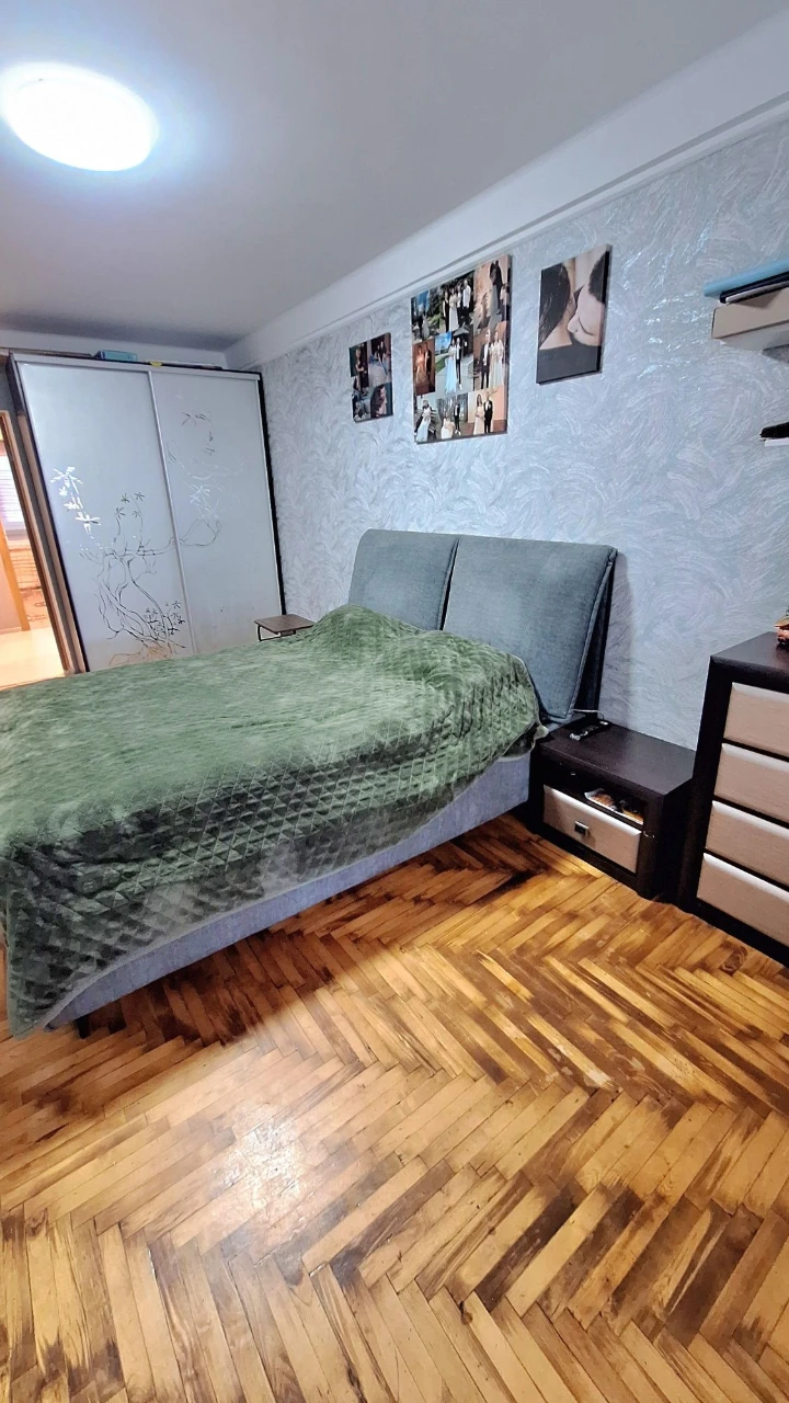 ПРОДАМ 3кв. ул.Энтузиастов 4/9эт.  (Почта) РЕМОНТ цена 42 00