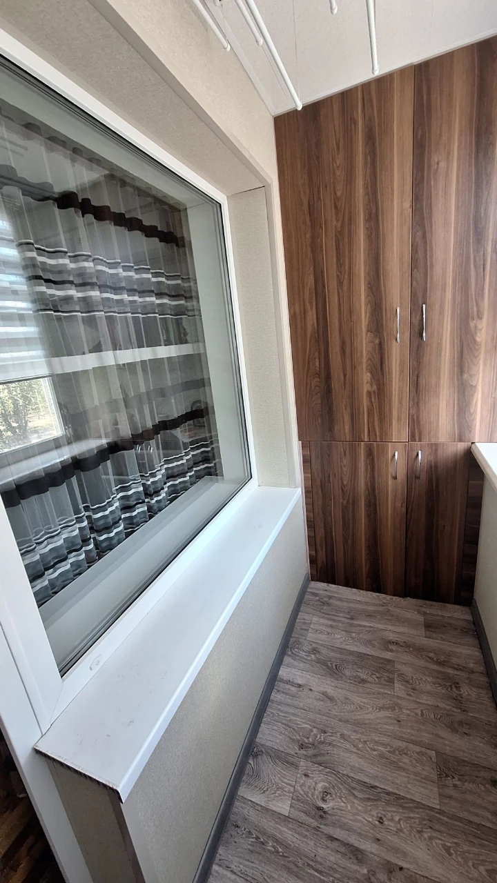 ПРОДАМ 3кв. ул.Энтузиастов 4/9эт.  (Почта) РЕМОНТ цена 42 00