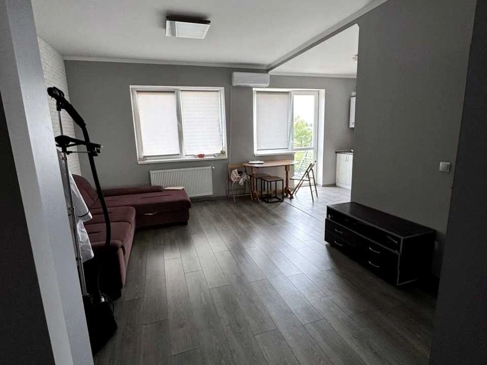 Apartment. Uzhgorod, Yenkovska St.