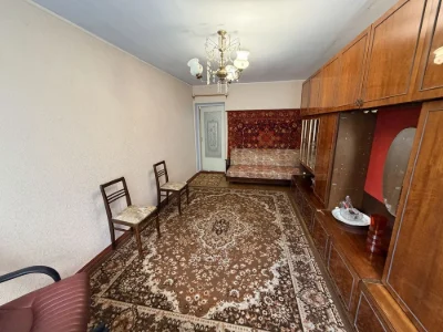 Продаж 2-х кім квартири 4/5 Центр 1-а слобідська
