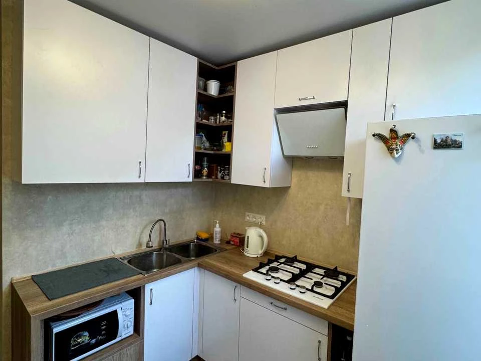 Apartment. Kharkiv, Vartovih Neba St.
