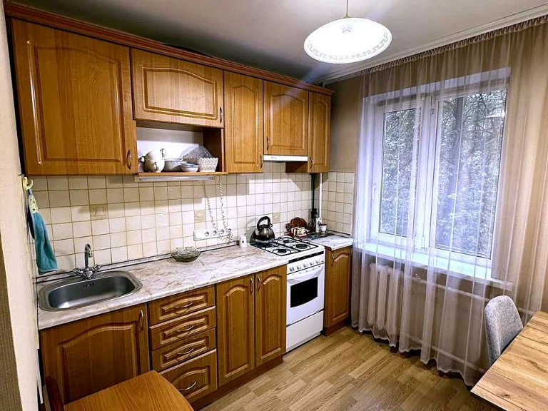 Квартира. Київ, Олени Теліги вул.
