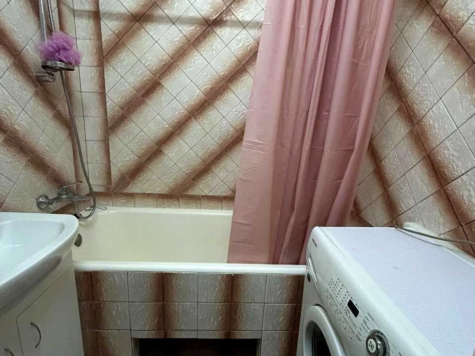 Квартира. Київ, Героїв Дніпра вул.