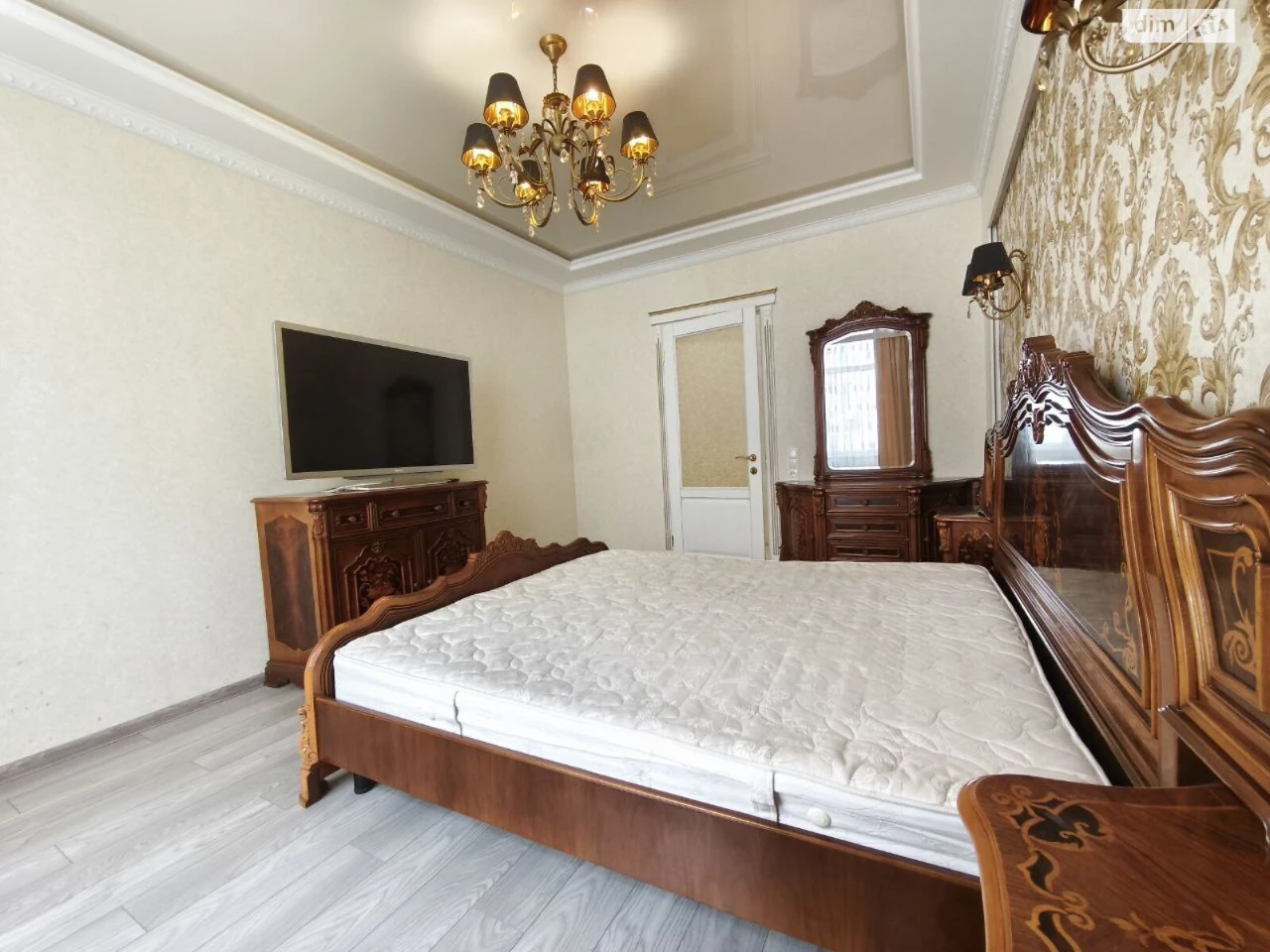 Продажа квартир Приморский.