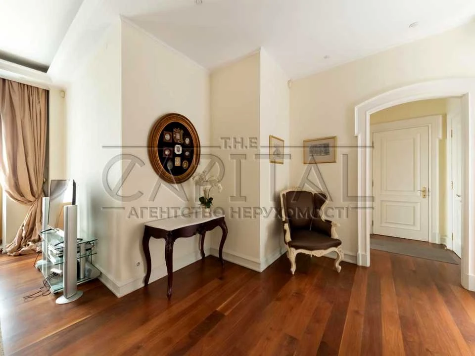 Apartment. Kyiv, Sichovyh Striltsiv St.