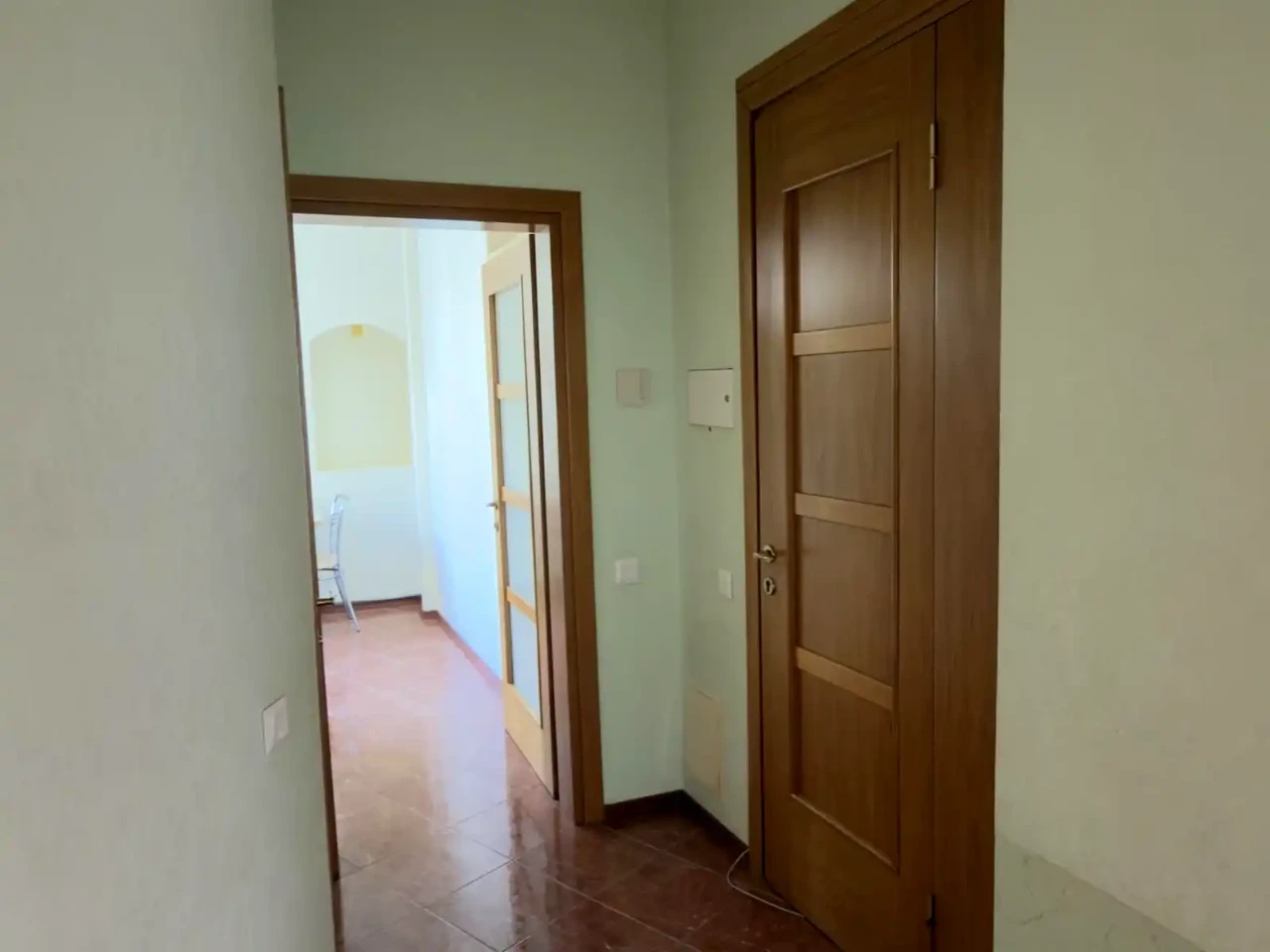Оренда квартири 5-кімн. 52 м² 4/5 пов.