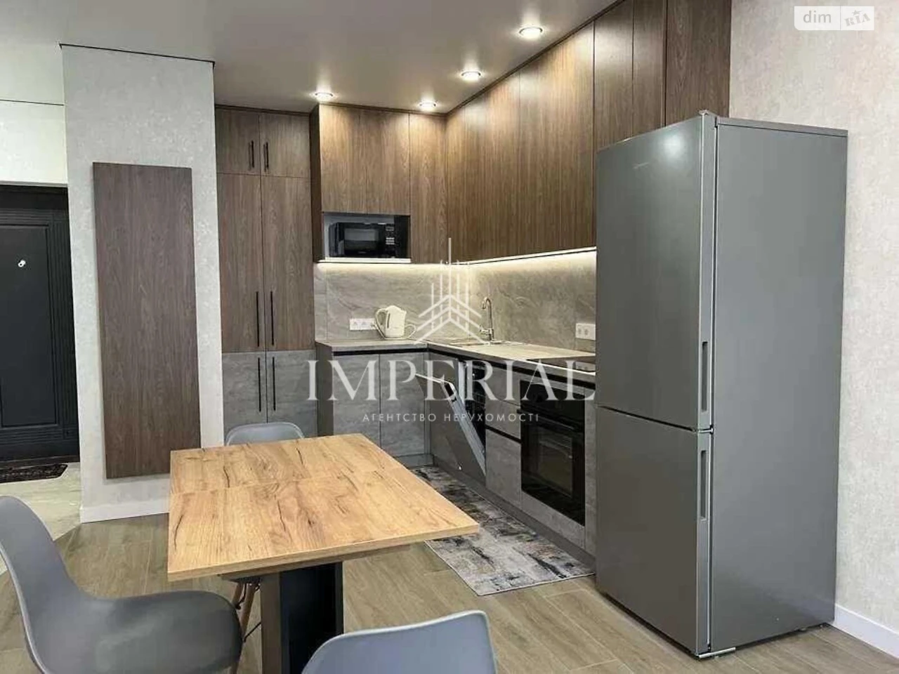 Long-Term Rental Apartment Podilskyi