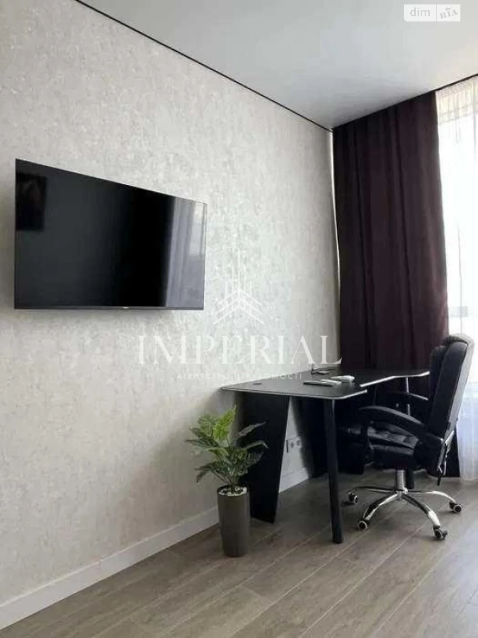 Long-Term Rental Apartment Podilskyi