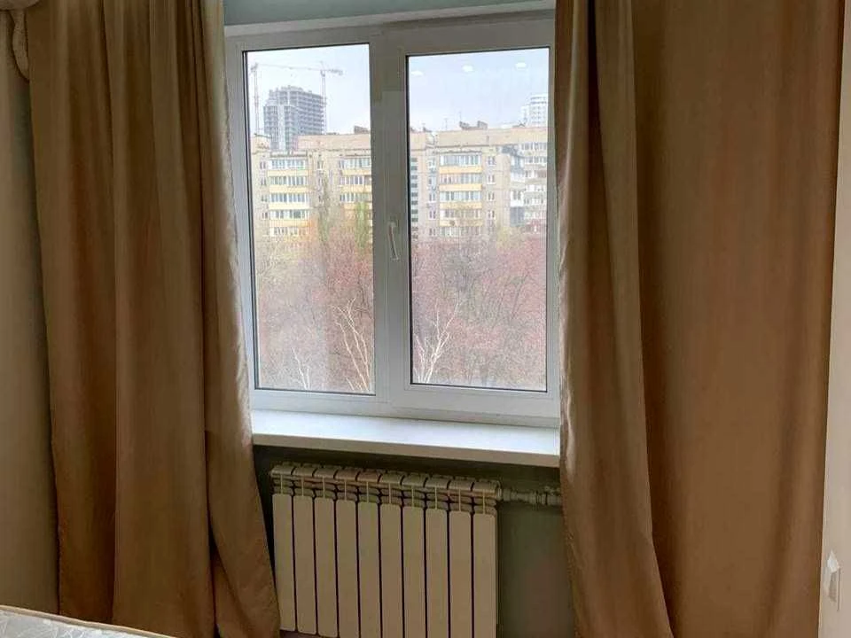 Квартира. Київ, Остапа Вишні вул.