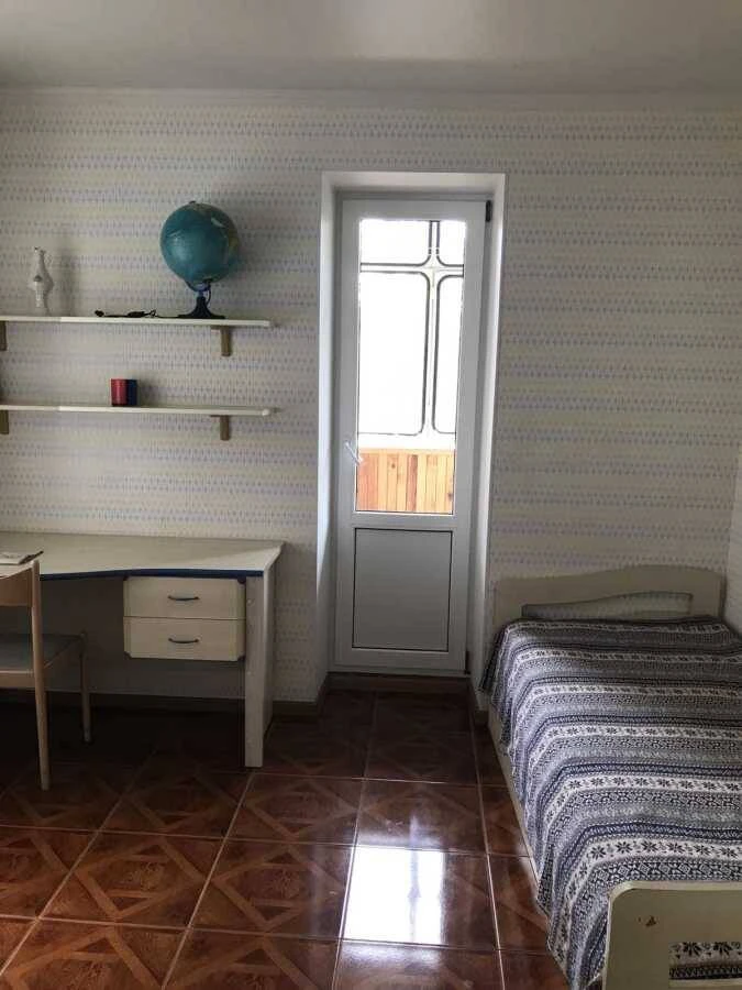For Rent Long-Term 3-room apartment Kyiv, Solomynskyi, Yerevan