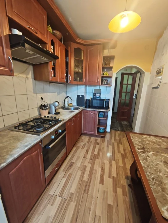 Sale of a 4-room apartment in Lviv, on St. Sykhivska