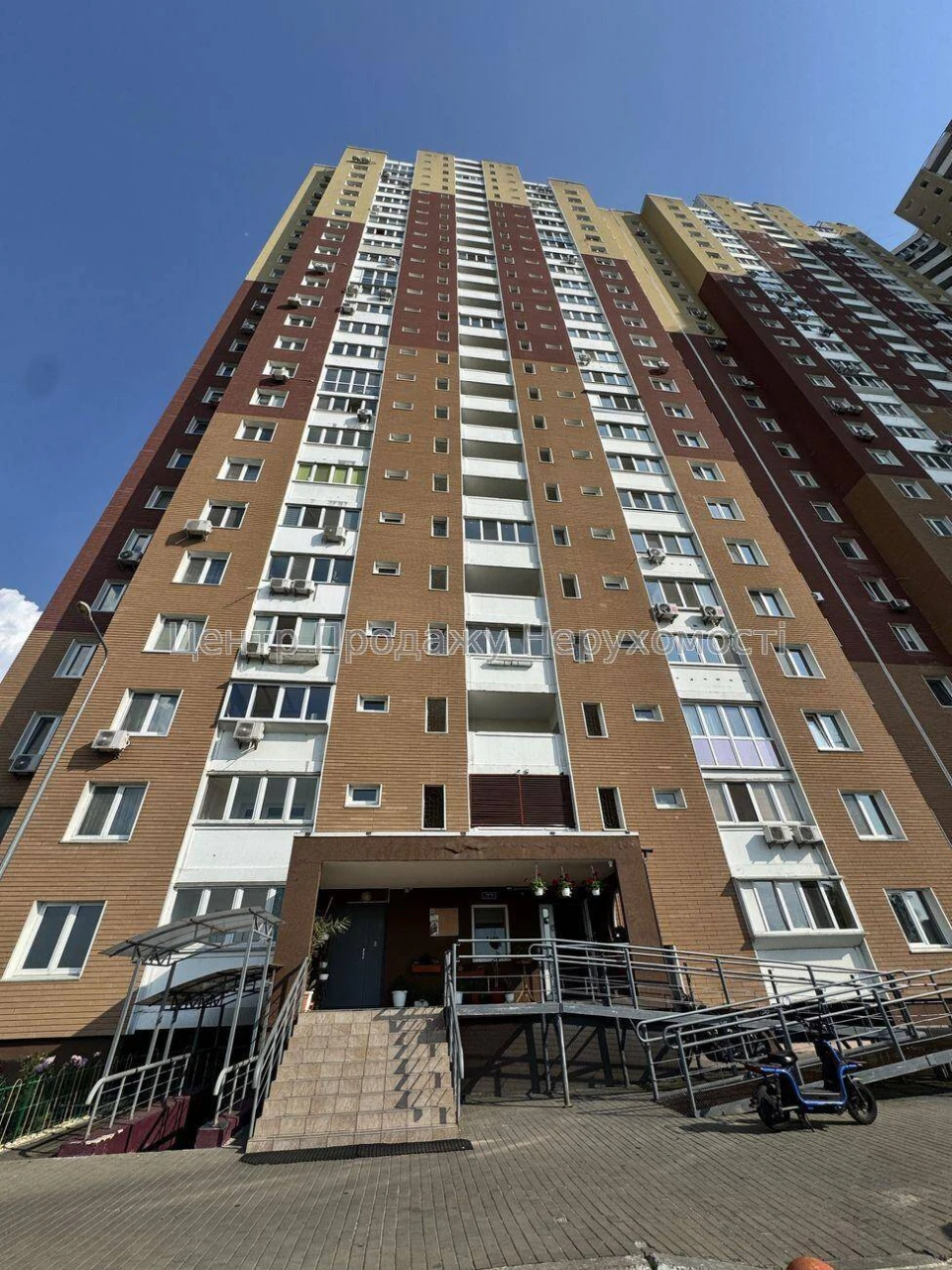 Продаж 2-кімн. квартири, 75. 6 м², 8/25 эт, Київ – відмінне