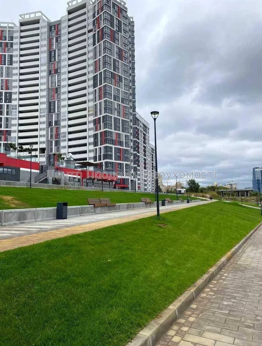 Продаж 1-кімн. квартири 52. 5 м², 22/25 поверх, ЖК Русанівсь