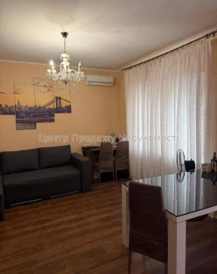 Продаж 2-кімн квартири 52м² в ЖК Власна квартира, Київ, 3/5