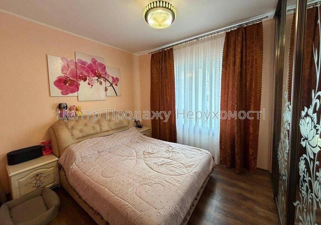 Продаж 2-кімн квартири 52м² в ЖК Власна квартира, Київ, 3/5