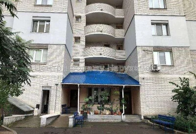 Продаж 2к квартири 77. 98 кв, метро Позняки