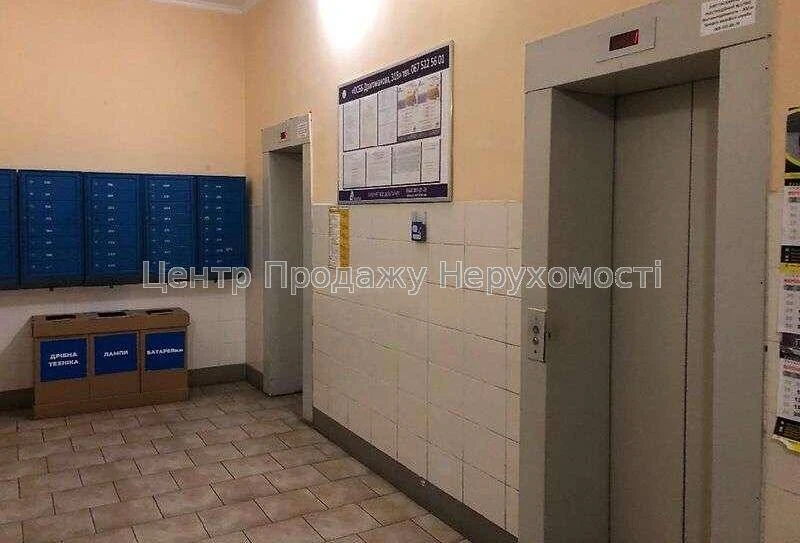 Продаж 2к квартири 77. 98 кв, метро Позняки