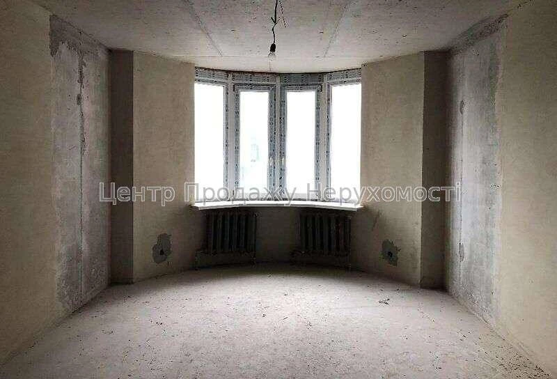 Продаж 2к квартири 77. 98 кв, метро Позняки