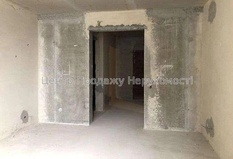 Продаж 2к квартири 77. 98 кв, метро Позняки