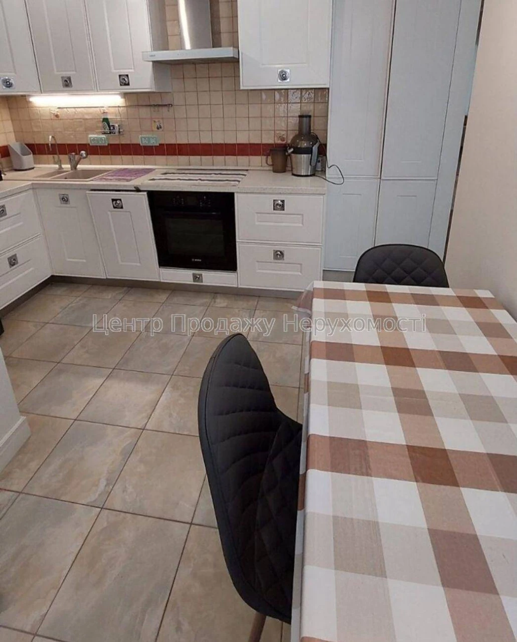 Продаж 3-кімнатної квартири в Києві