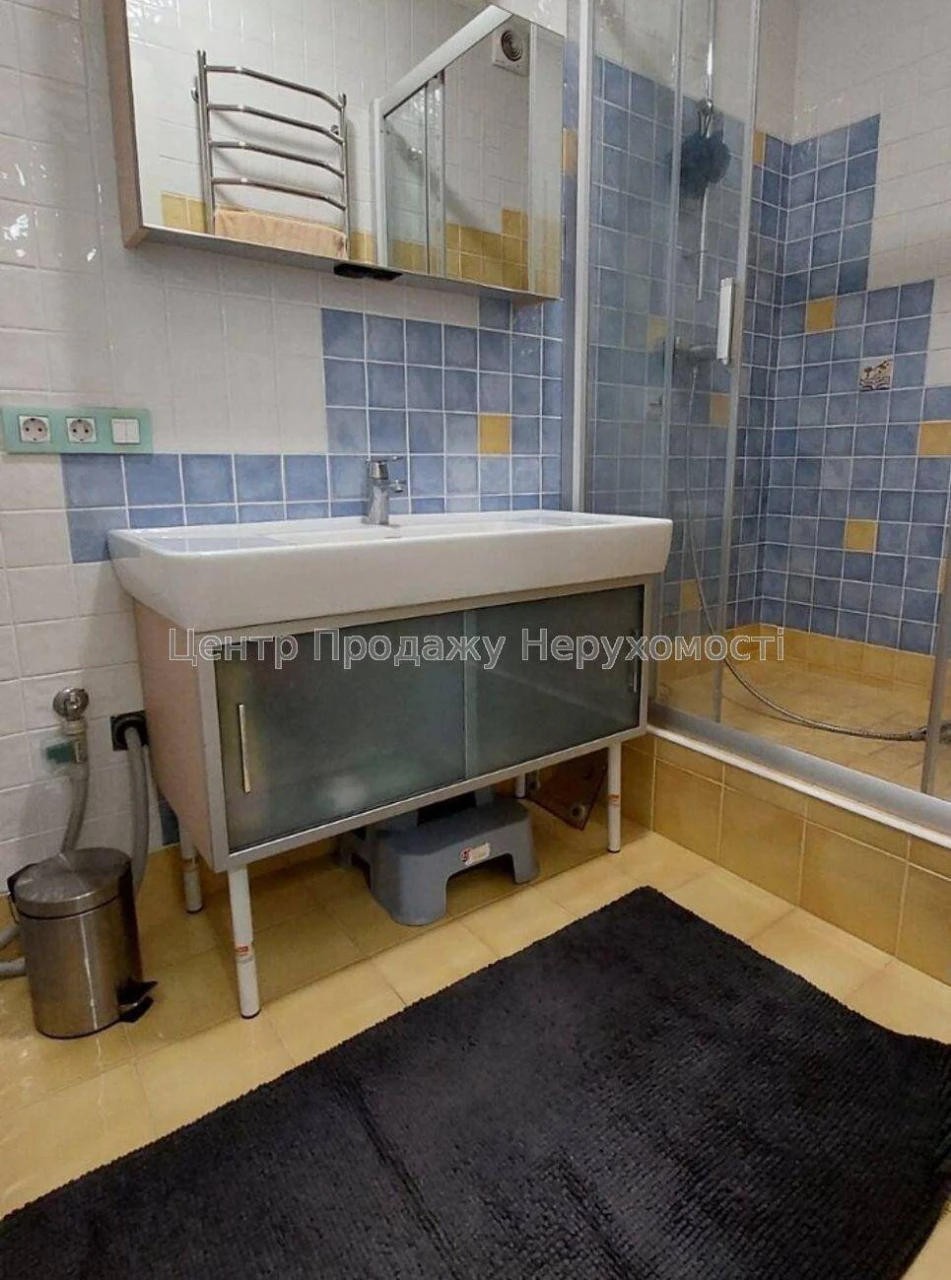 Продаж 3-кімнатної квартири в Києві