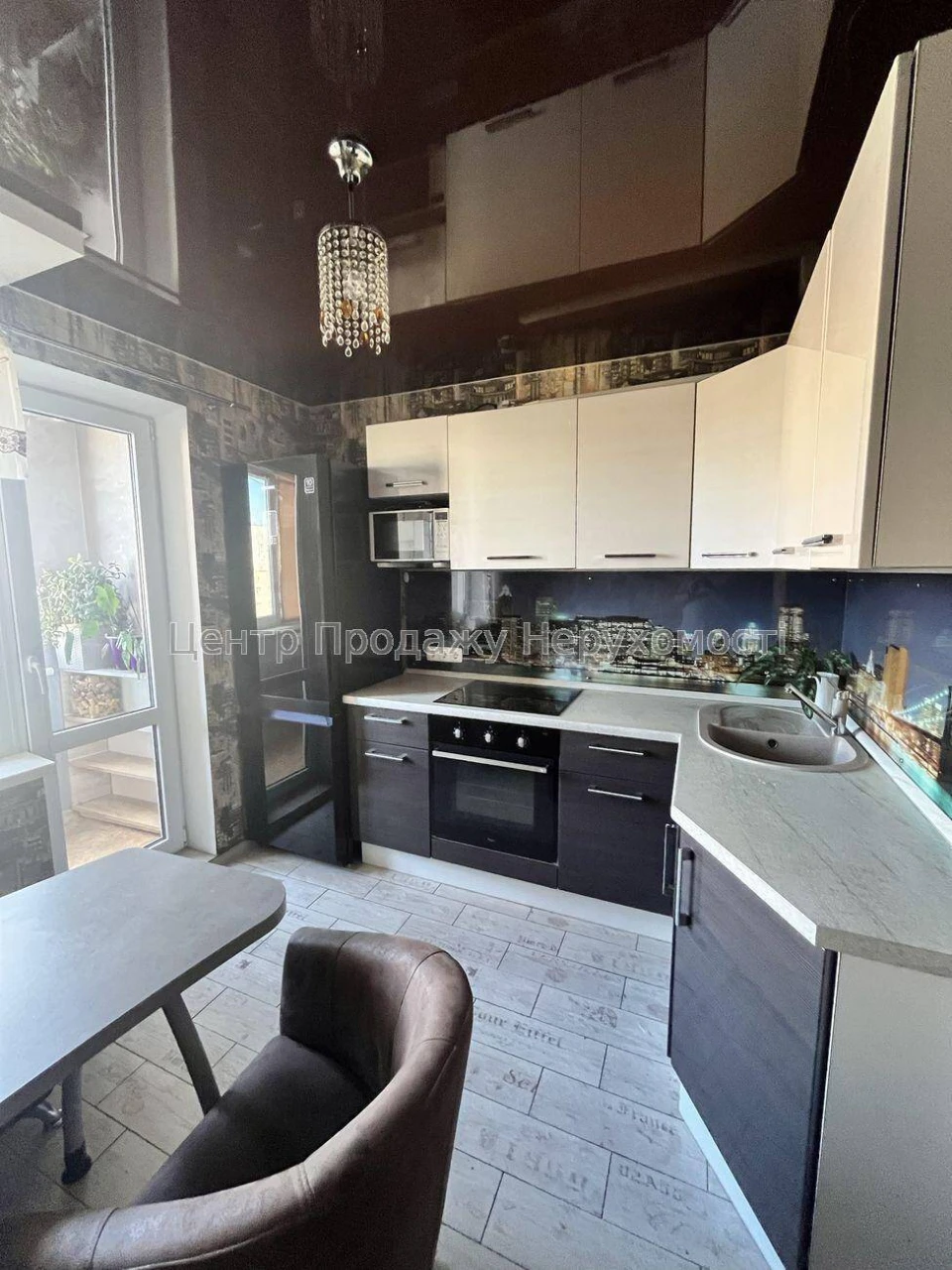 Продаж 2-кімн. квартири 45 м² на 10 поверсі, Київ.