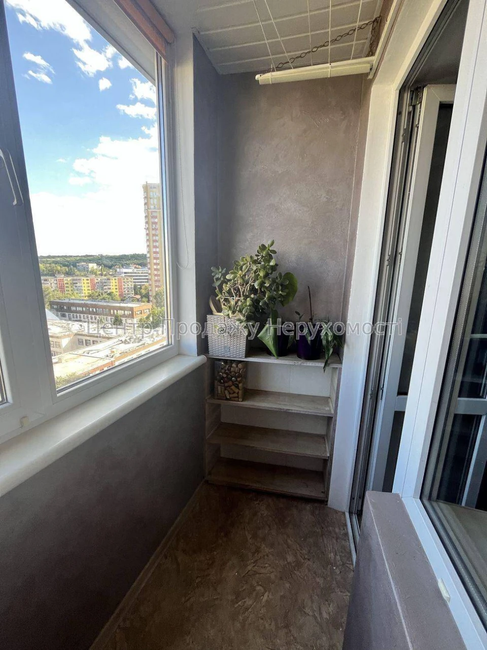 Продаж 2-кімн. квартири 45 м² на 10 поверсі, Київ.