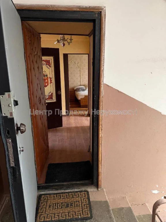 Продаж 3-кімн. квартири, 60. 4 м², 4/5 пов, Київ.