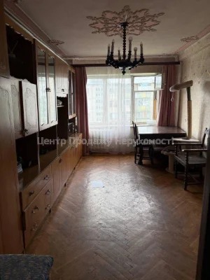 Продаж 3-кімн. квартири, 60. 4 м², 4/5 пов, Київ.