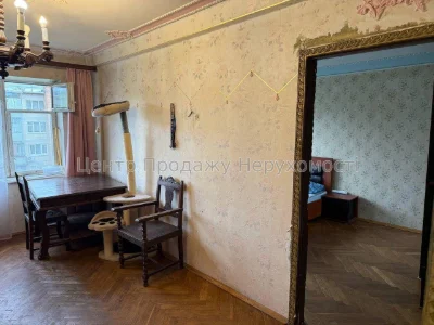 Продаж 3-кімн. квартири, 60. 4 м², 4/5 пов, Київ.
