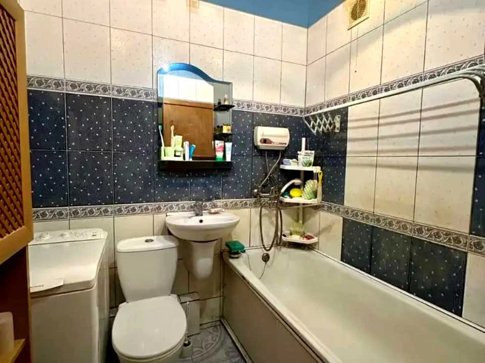 Apartment. Dnipro, Mandrykivska st.