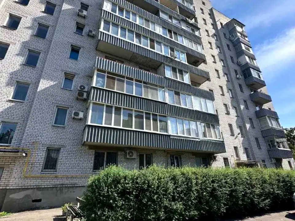 Apartment. Dnipro, Mandrykivska st.