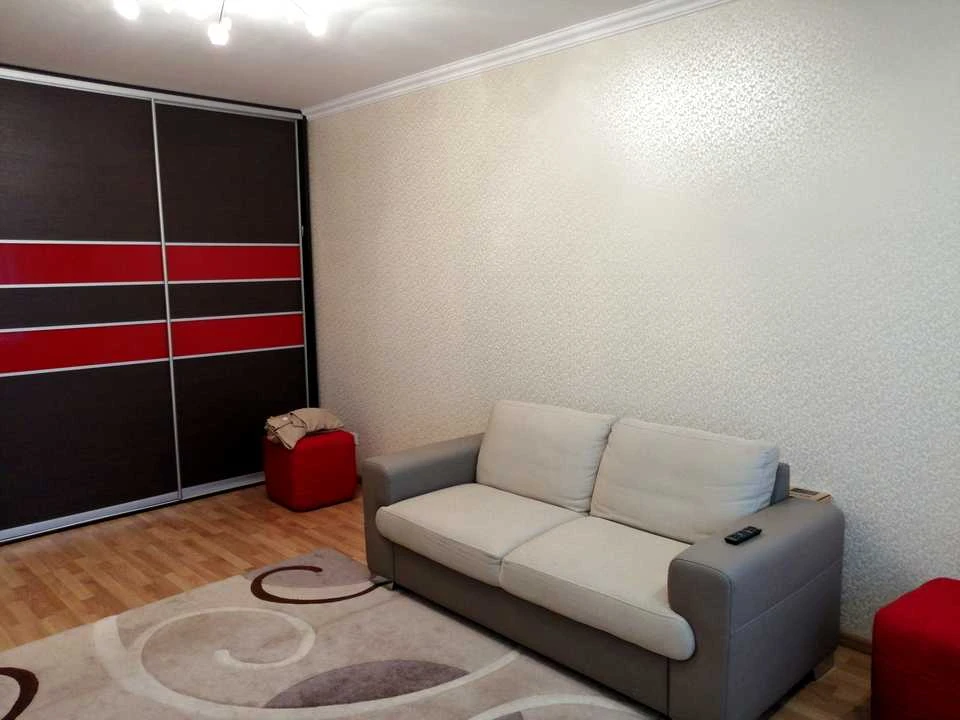 Apartment. Mykolaiv, Dmytro Kochubei St.