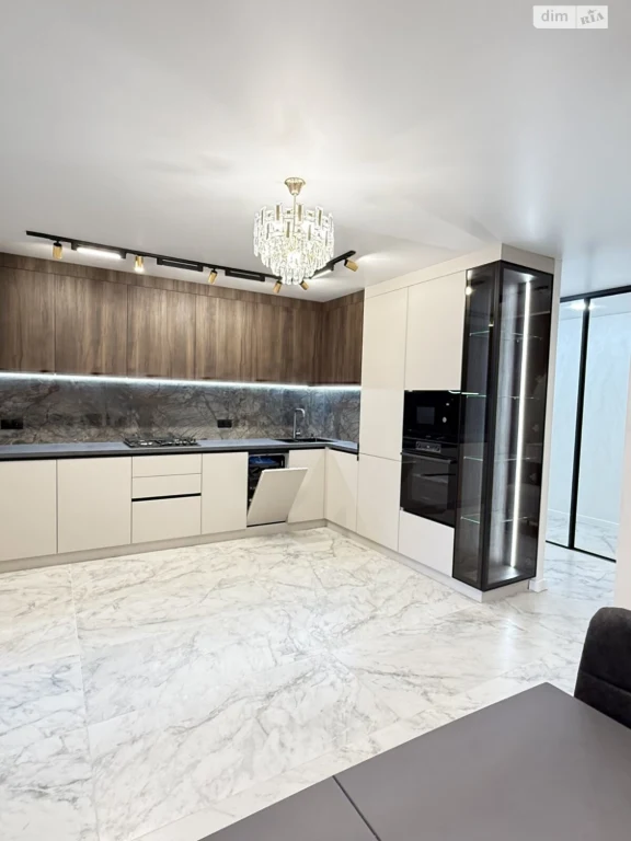 Sale of Apartment in Canada