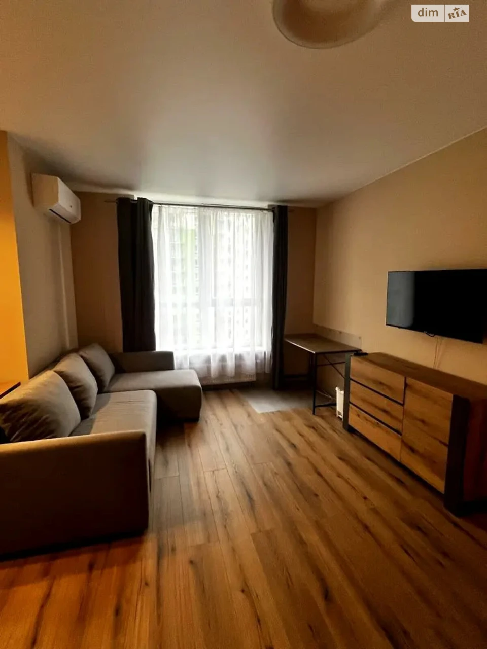 Long-Term Rental Apartment Podilskyi