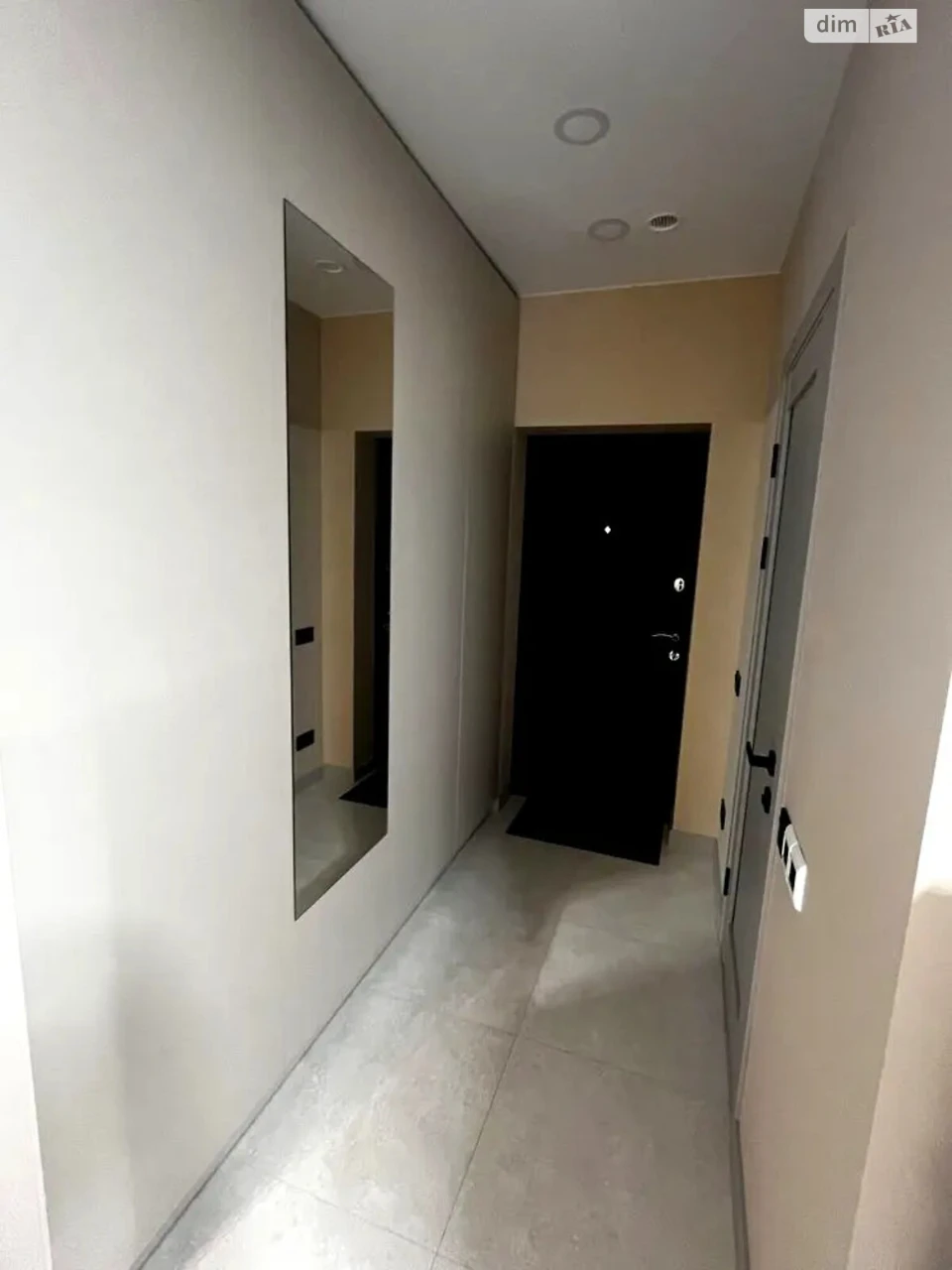 Long-Term Rental Apartment Podilskyi