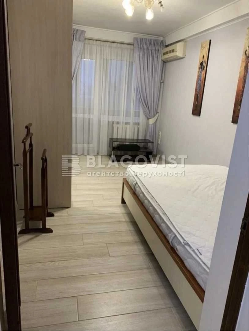 Продаж 3к квартира проспект Берестейський 70 ремонт метро Бе