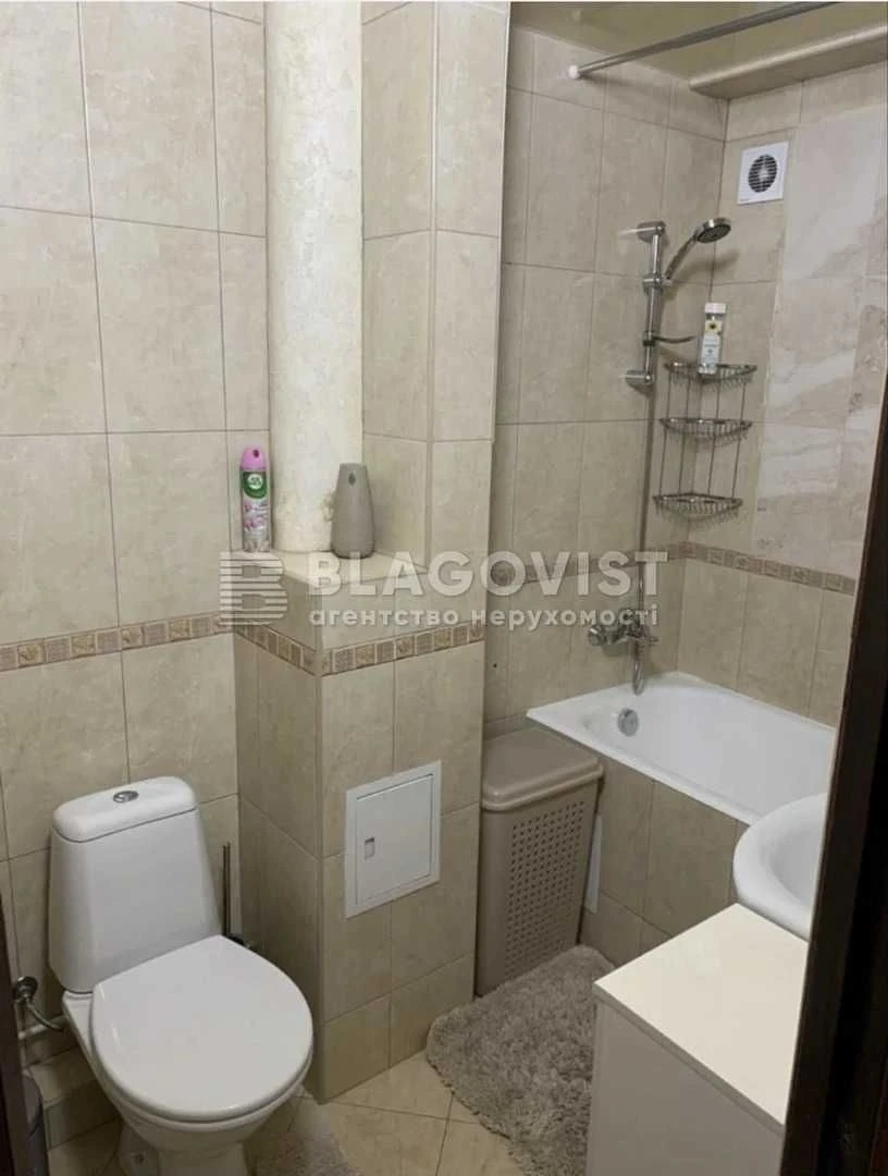 Продаж 3к квартира проспект Берестейський 70 ремонт метро Бе