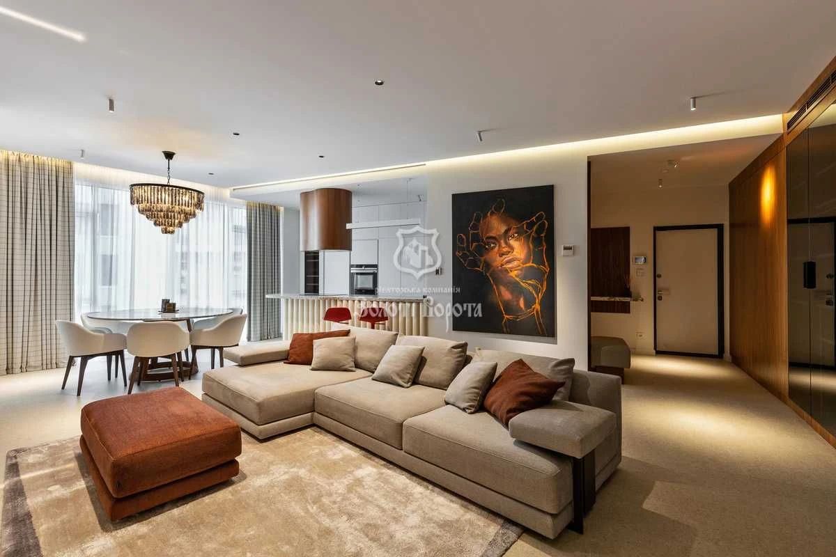 3-room apartment, designer renovation. Busov Hill residential complex. Busulivs'k.