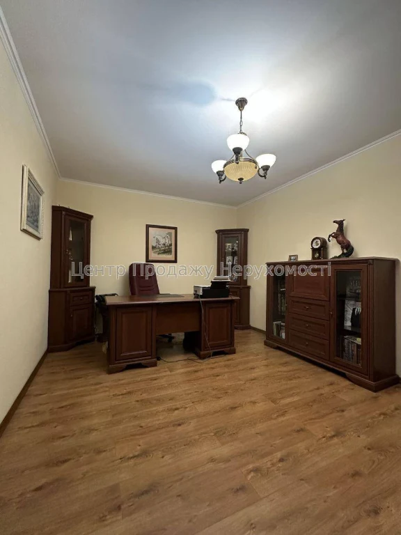 Sale of a 4-room apartment in Kyiv