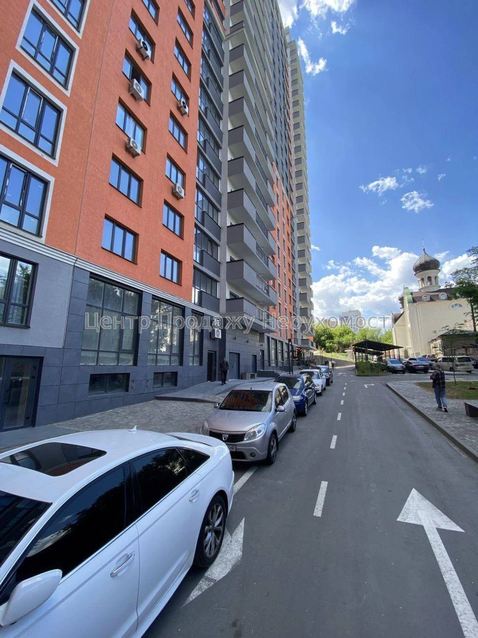 Sale of a 2-room apartment in the residential complex Baghovutsky, Kyiv