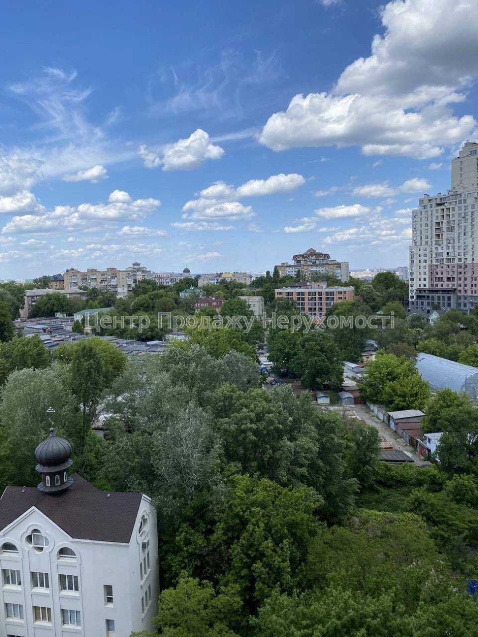 Sale of a 2-room apartment in the residential complex Baghovutsky, Kyiv